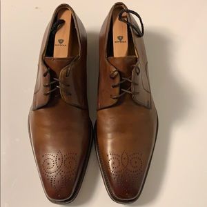 Magnanni Dress Shoes